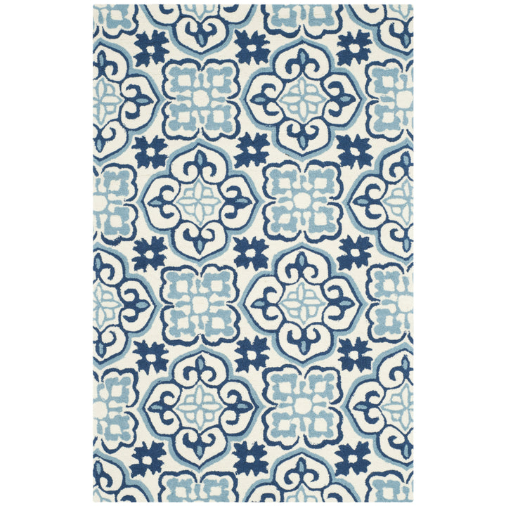 SAFAVIEH Four Seasons FRS230B Blue / Ivory Rug Image 5