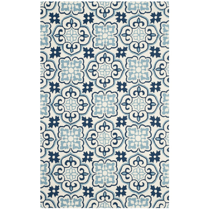 SAFAVIEH Four Seasons FRS230B Blue / Ivory Rug Image 6