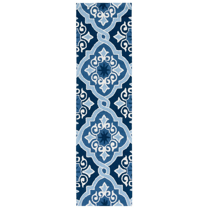 SAFAVIEH Four Seasons FRS231B Navy / Blue Rug Image 3