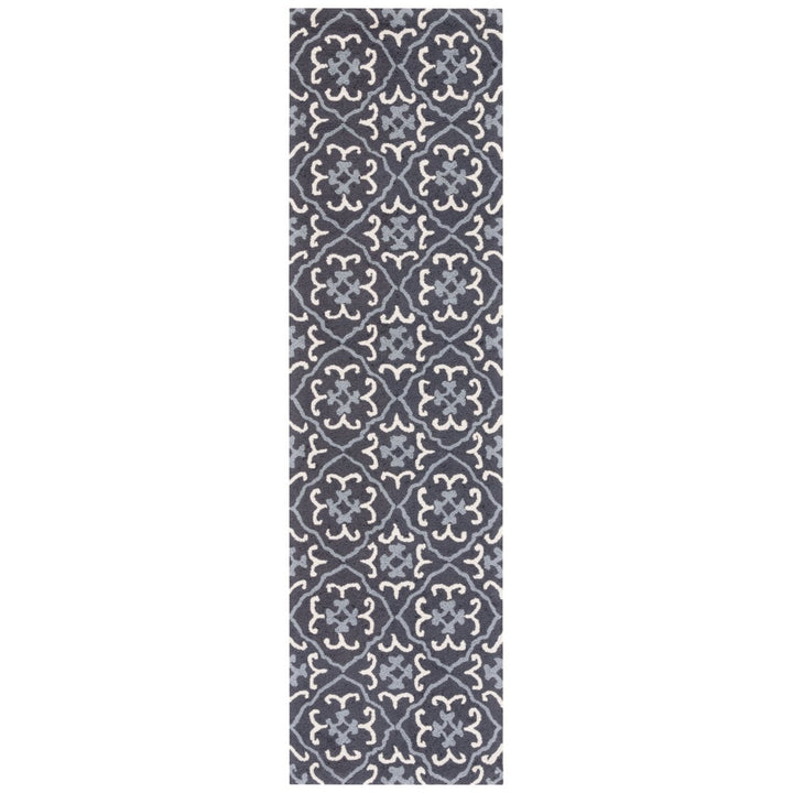 SAFAVIEH Four Seasons FRS234C Dark Grey / Ivory Rug Image 1