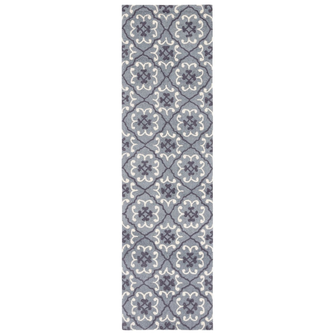 SAFAVIEH Four Seasons FRS234B Grey / Ivory Rug Image 3