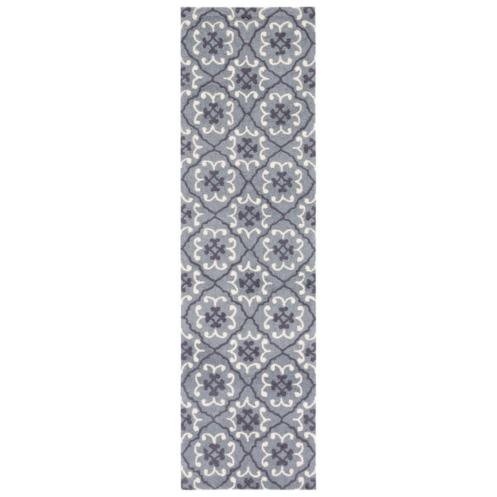 SAFAVIEH Four Seasons FRS234B Grey / Ivory Rug Image 3