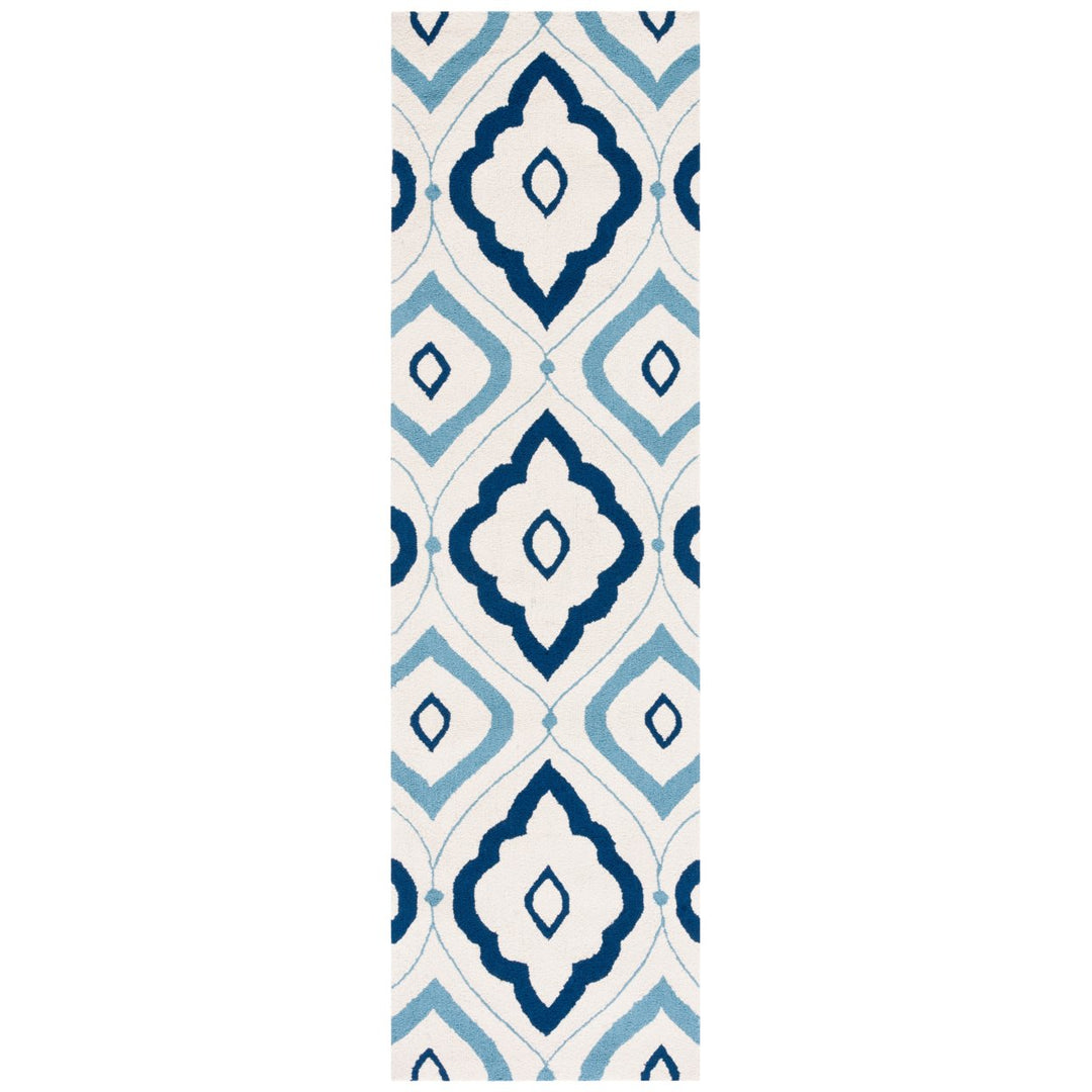 SAFAVIEH Four Seasons FRS235N Ivory / Navy Rug Image 3