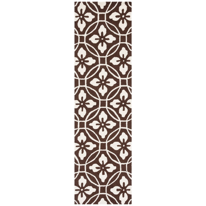 SAFAVIEH Four Seasons FRS236E Chocolate / Ivory Rug Image 3