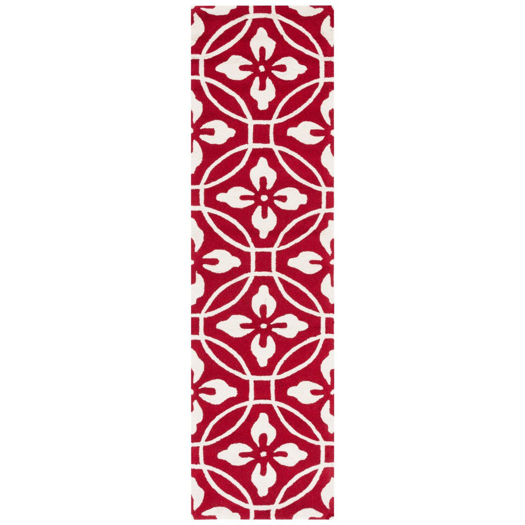 SAFAVIEH Four Seasons FRS236R Red / Ivory Rug Image 1