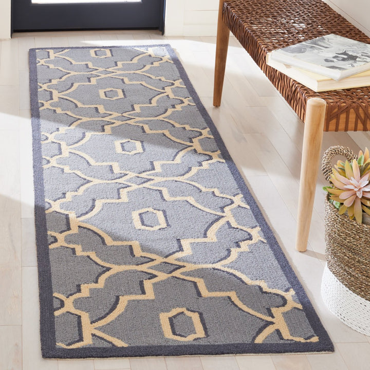 SAFAVIEH Four Seasons FRS237G Light Blue / Ivory Rug Image 2