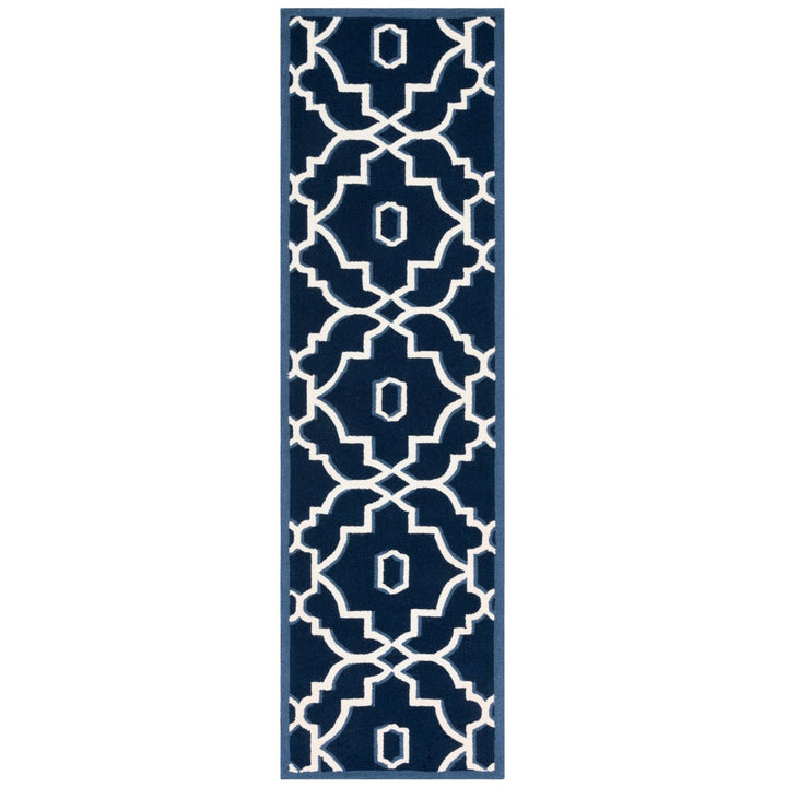 SAFAVIEH Four Seasons FRS237H Navy / Ivory Rug Image 3