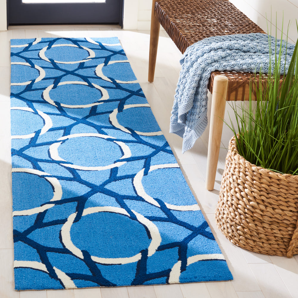 SAFAVIEH Four Seasons FRS238A Blue / Ivory Rug Image 2