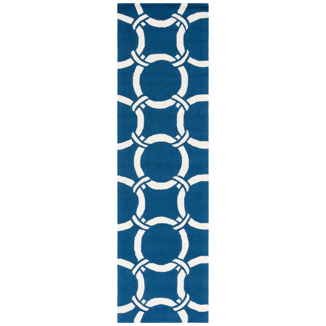 SAFAVIEH Four Seasons FRS243H Navy / Ivory Rug Image 3