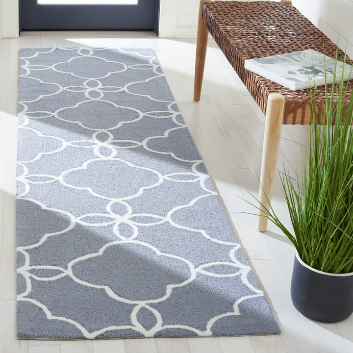 SAFAVIEH Four Seasons FRS246B Grey / Ivory Rug Image 2