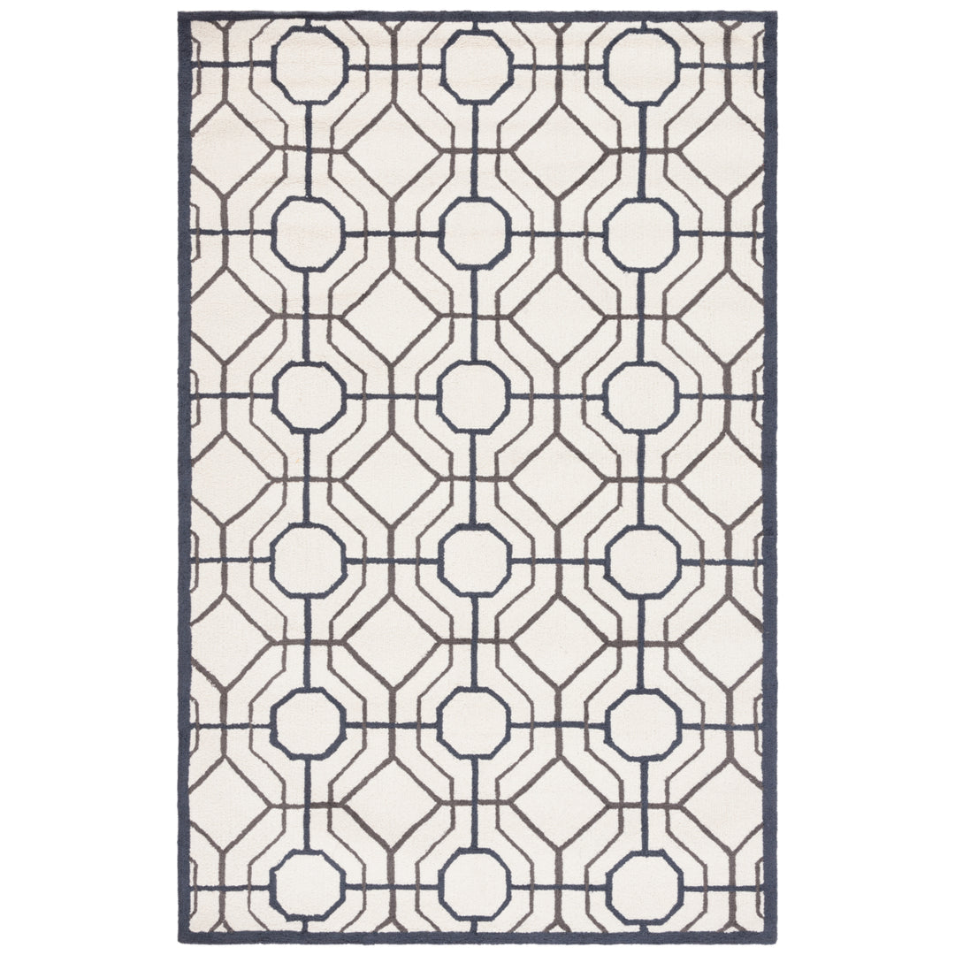 SAFAVIEH Four Seasons FRS244P Ivory / Black Rug Image 1