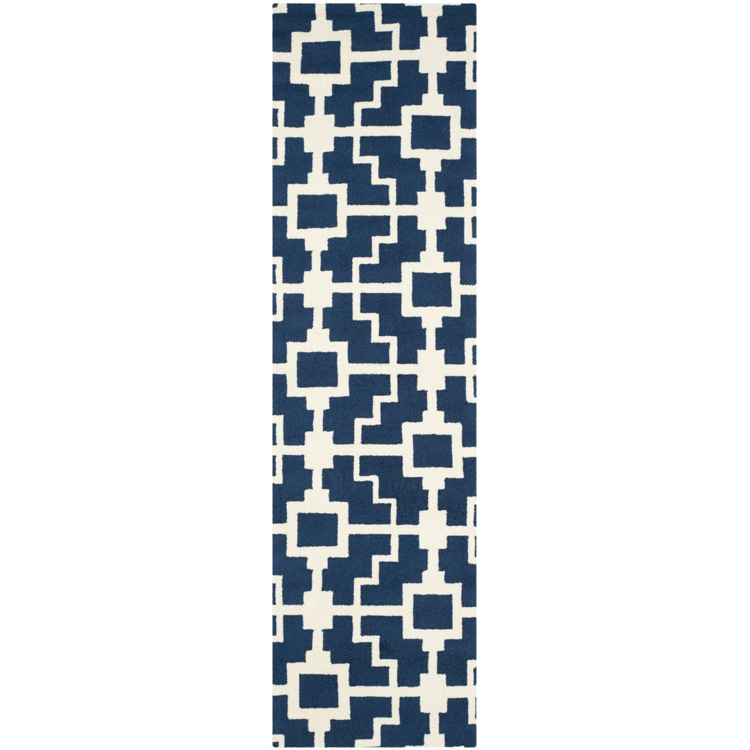 SAFAVIEH Four Seasons FRS245H Navy / Ivory Rug Image 1