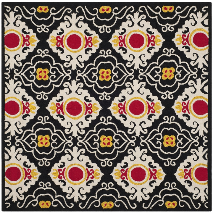 SAFAVIEH Four Seasons FRS417A Black / Ivory Rug Image 6