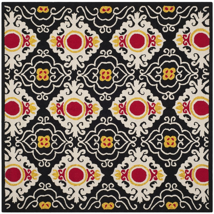 SAFAVIEH Four Seasons FRS417A Black / Ivory Rug Image 1