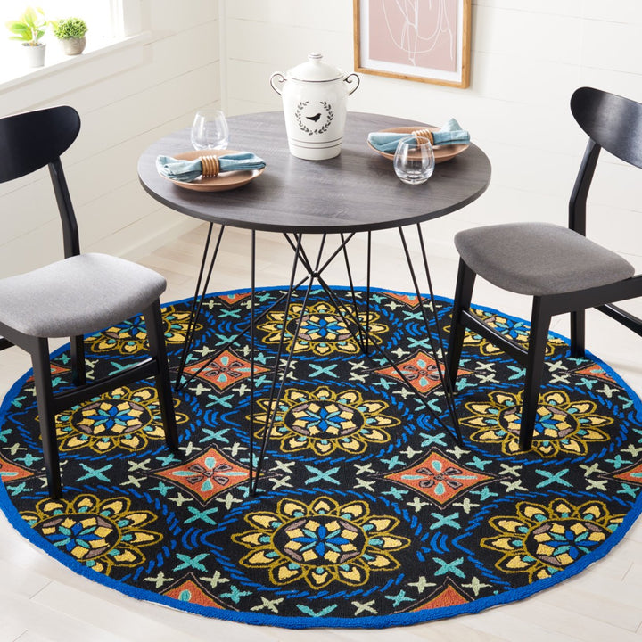 SAFAVIEH Four Seasons FRS426A Black / Blue Rug Image 2