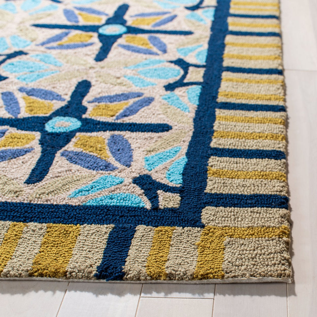 SAFAVIEH Four Seasons FRS449A Tan / Blue Rug Image 7