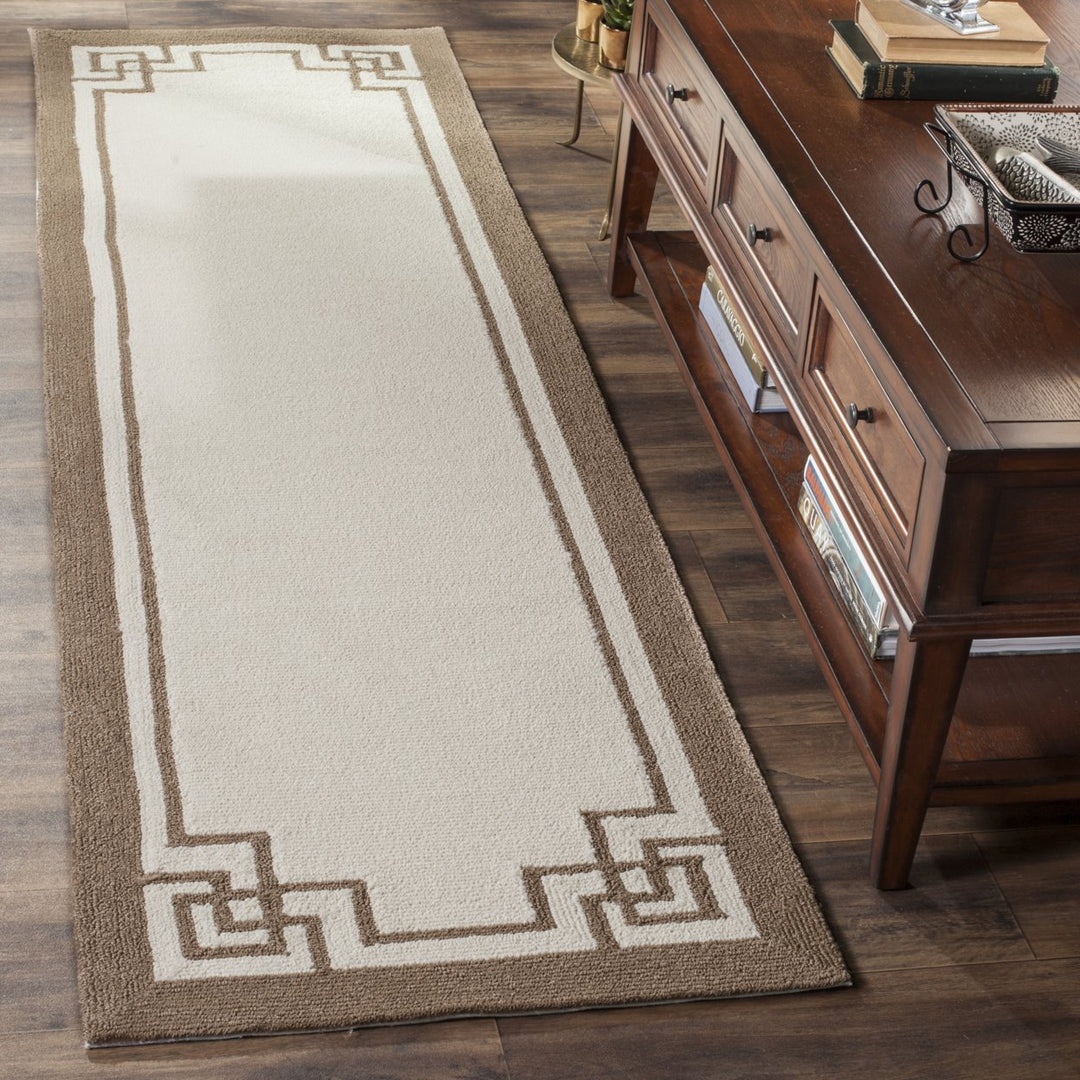 SAFAVIEH Four Seasons FRS461A Off White / Mocha Rug Image 2