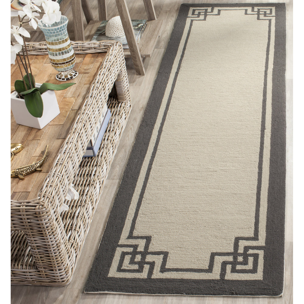 SAFAVIEH Four Seasons FRS461T Ivory / Charcoal Rug Image 2