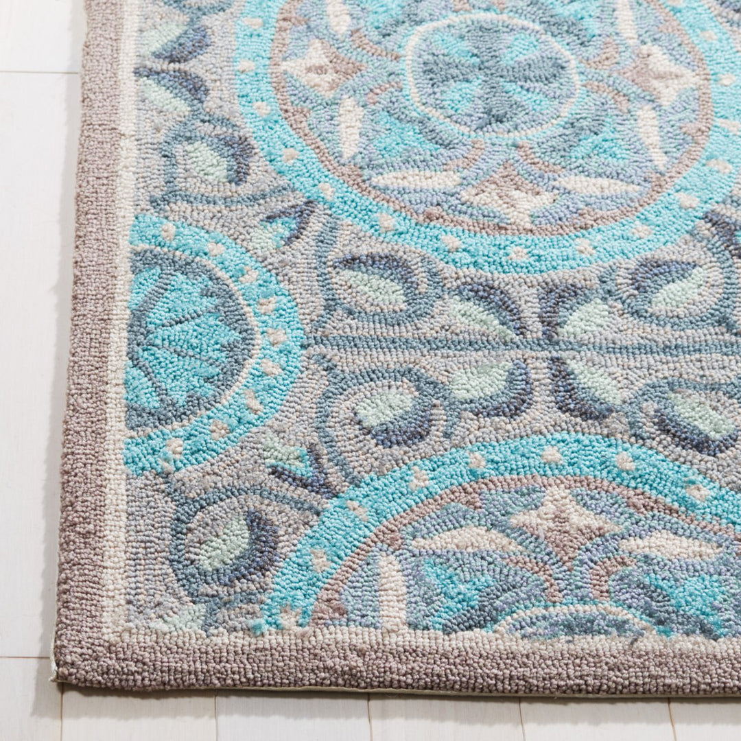 SAFAVIEH Four Seasons FRS485D Mint / Aqua Rug Image 10