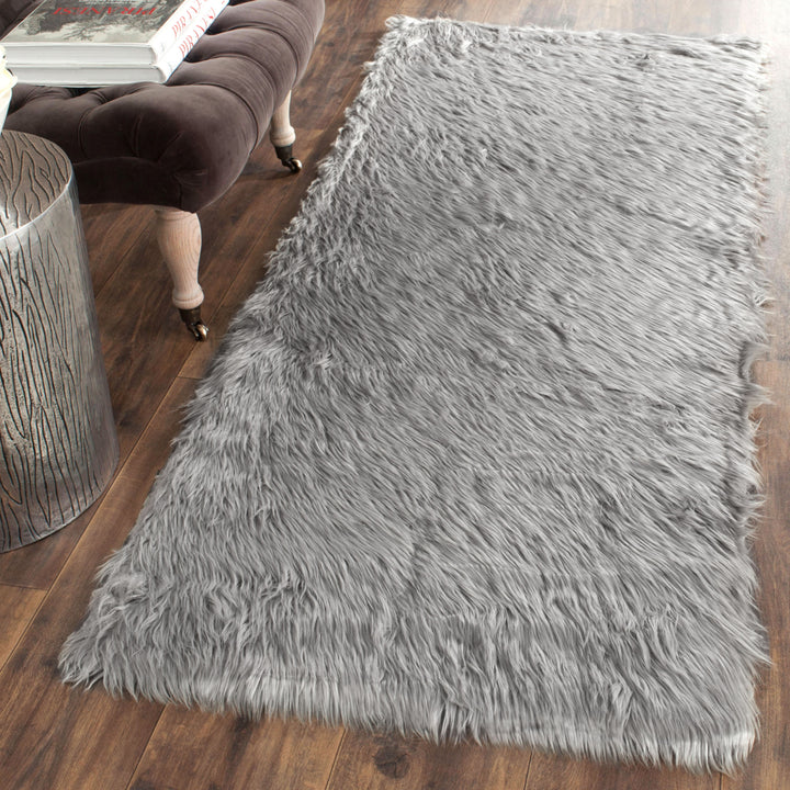 SAFAVIEH Faux Sheep Skin Collection FSS235D Grey Rug Image 3