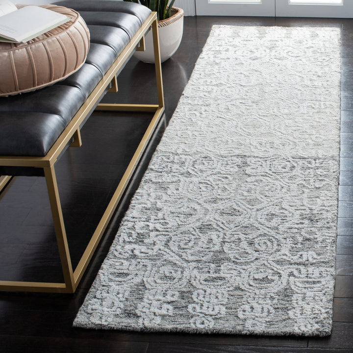 SAFAVIEH Glamour Collection GLM302H Handmade Charcoal Rug Image 3