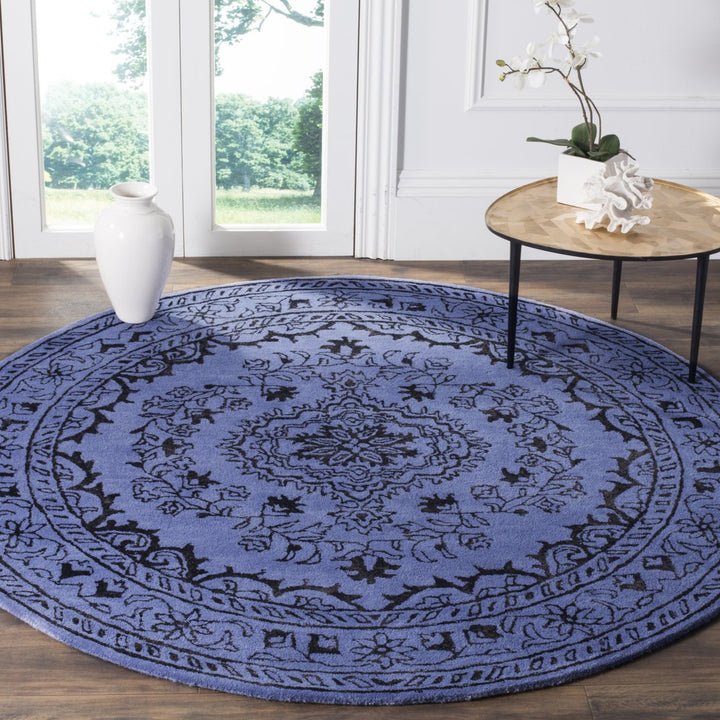 SAFAVIEH Glamour Collection GLM533C Handmade Purple Rug Image 2