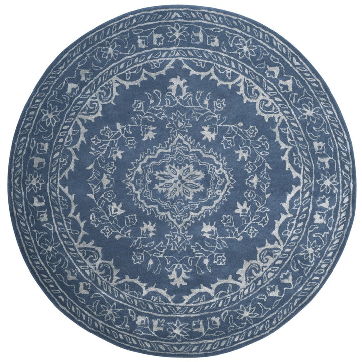 SAFAVIEH Glamour Collection GLM533B Handmade Blue Rug Image 1