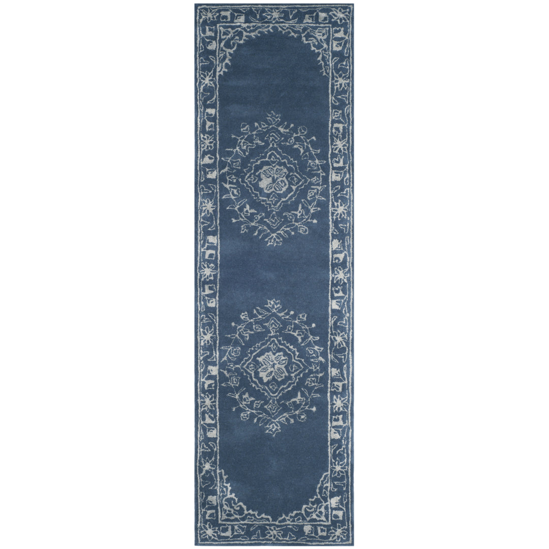 SAFAVIEH Glamour Collection GLM533B Handmade Blue Rug Image 5