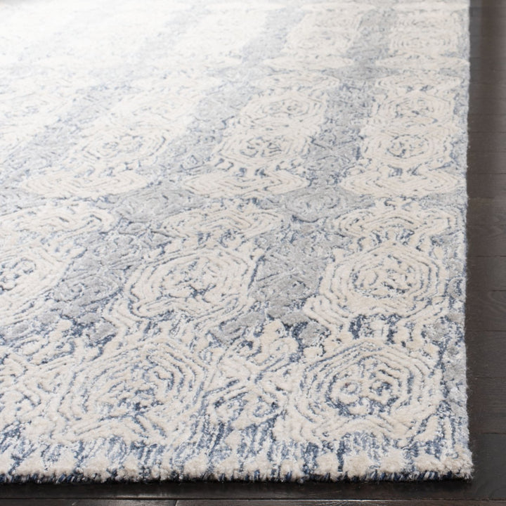 SAFAVIEH Glamour Collection GLM536M Blue / Ivory Rug Image 7