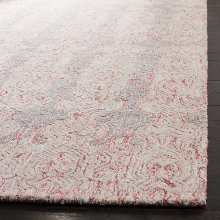 SAFAVIEH Glamour Collection GLM536U Light Pink/Ivory Rug Image 7