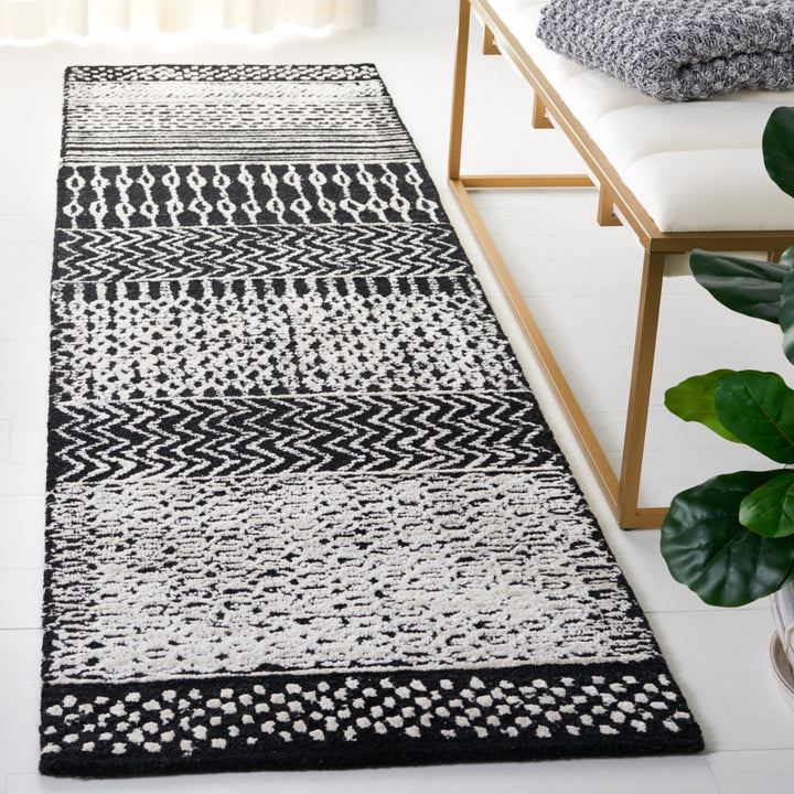 SAFAVIEH Glamour Collection GLM538Z Black / Ivory Rug Image 3