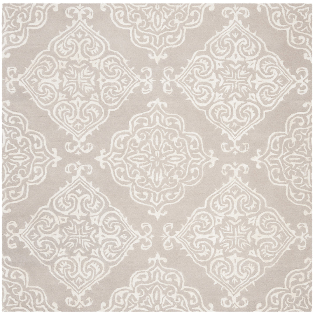 SAFAVIEH Glamour GLM568A Handmade Silver / Ivory Rug Image 6