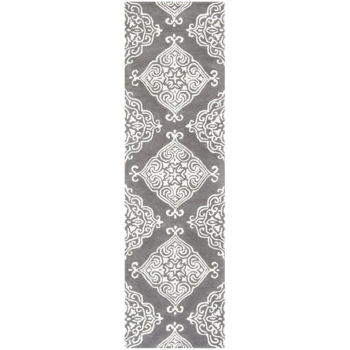 SAFAVIEH Glamour GLM568D Handmade Dark Grey / Ivory Rug Image 4