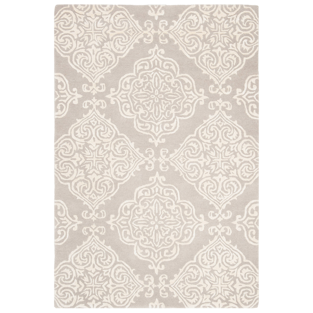 SAFAVIEH Glamour GLM568A Handmade Silver / Ivory Rug Image 9