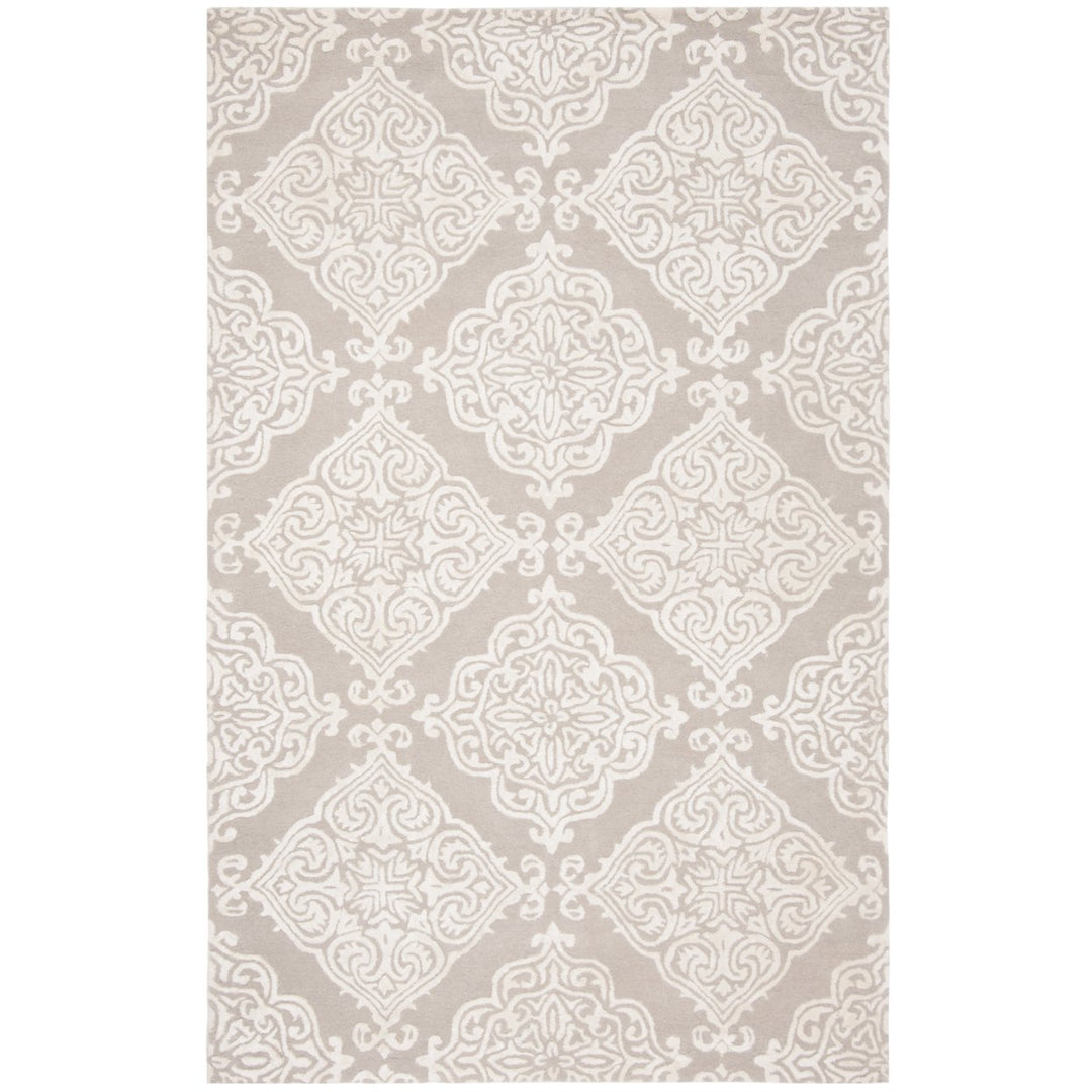 SAFAVIEH Glamour GLM568A Handmade Silver / Ivory Rug Image 1