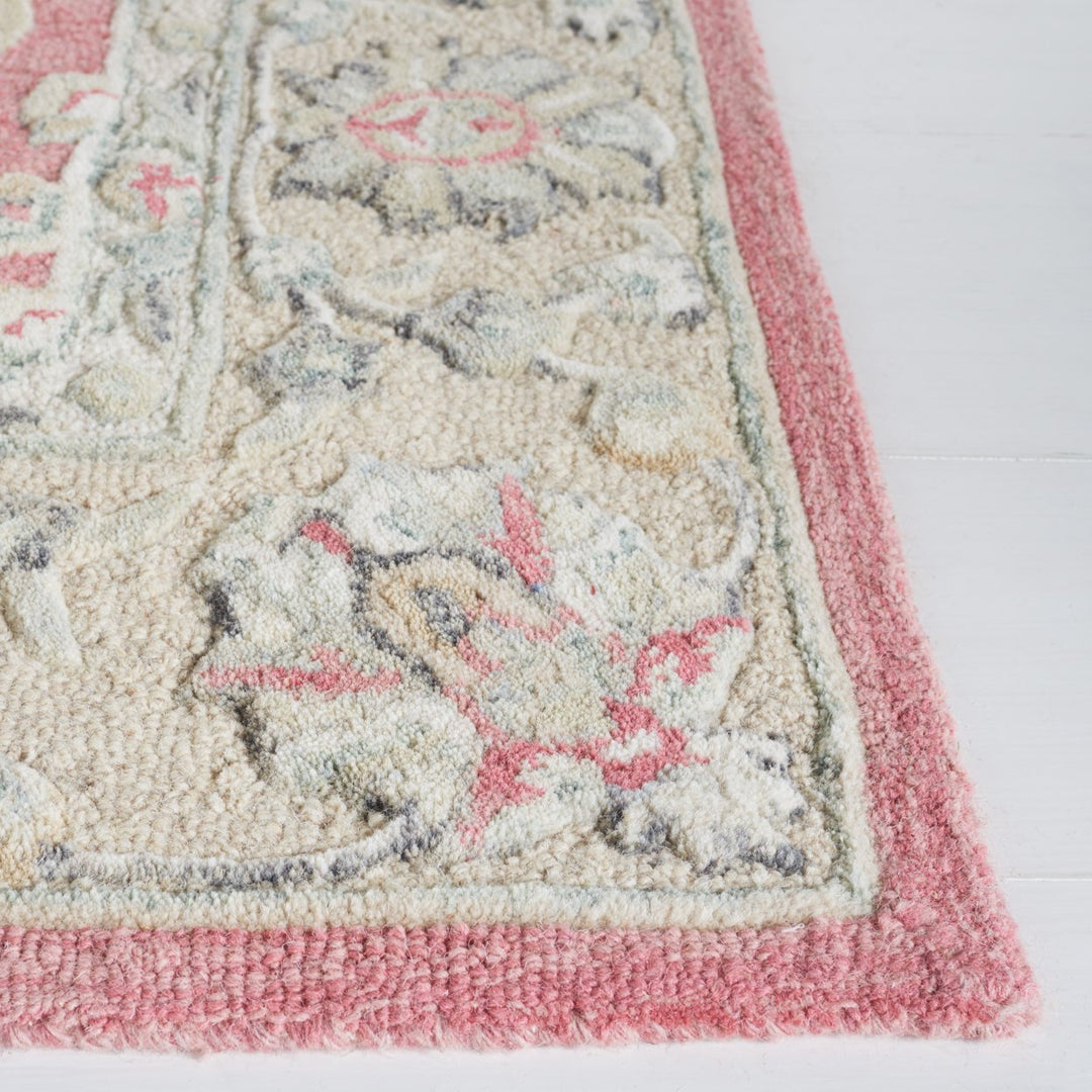 SAFAVIEH Glamour GLM628U Handmade Pink / Beige Rug Image 10