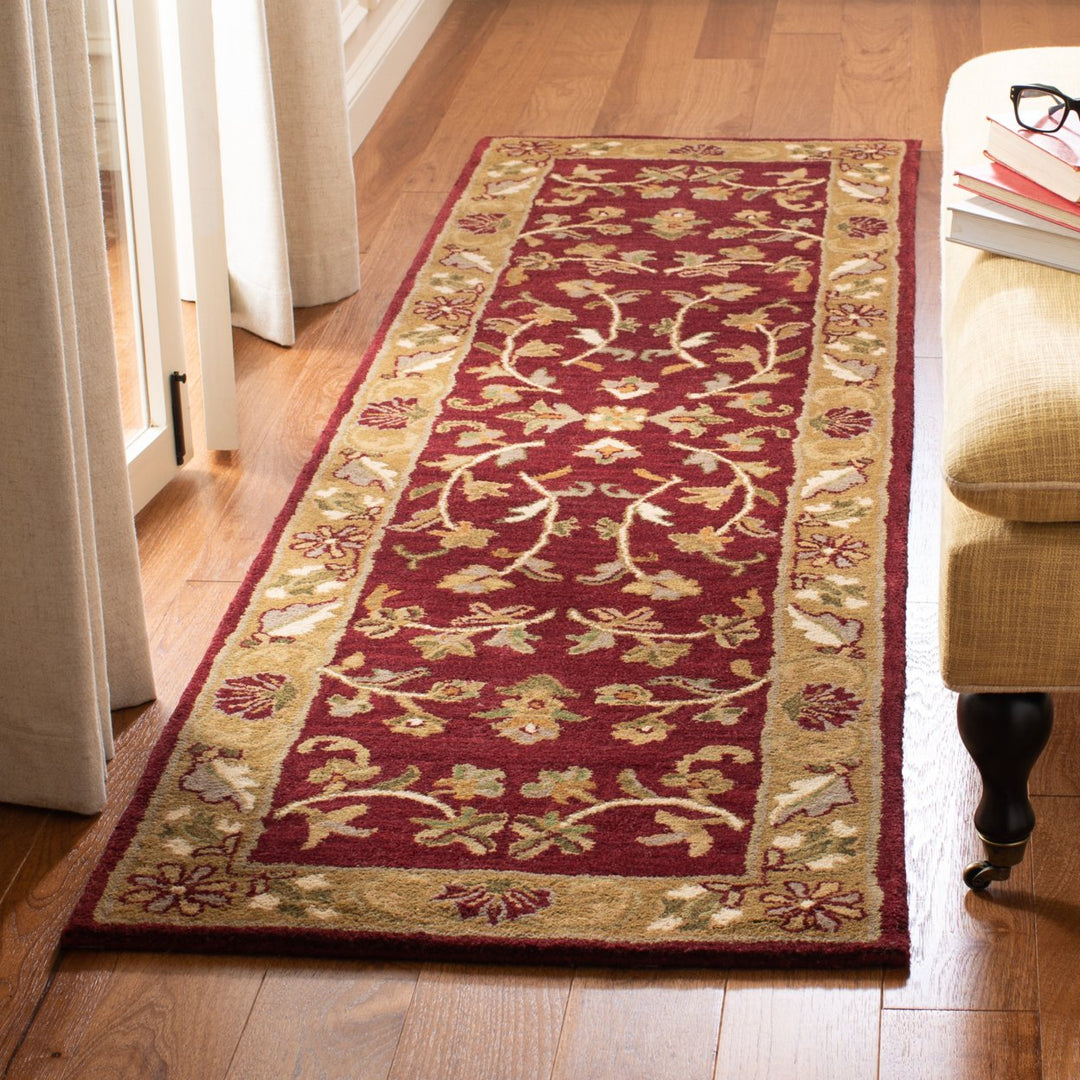 SAFAVIEH Heritage HG170A Handmade Red / Gold Rug Image 3