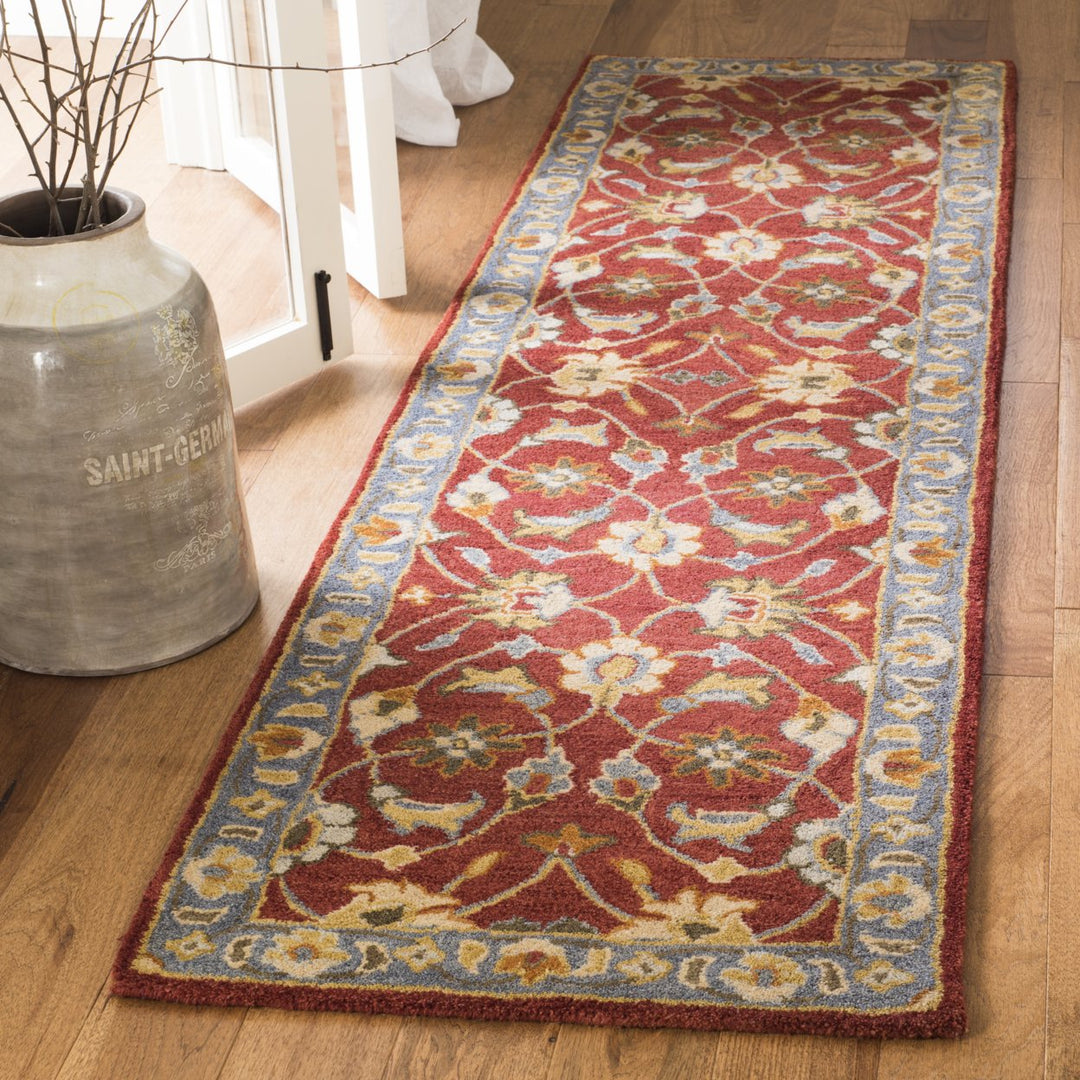 SAFAVIEH Heritage HG403A Handmade Red / Blue Rug Image 3