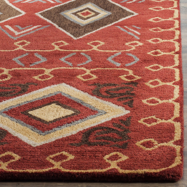 SAFAVIEH Heritage HG404A Handmade Red / Multi Rug Image 7