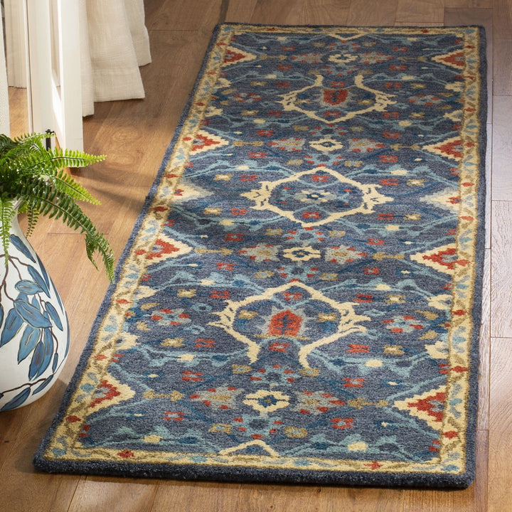 SAFAVIEH Heritage HG416N Handmade Navy / Multi Rug Image 3