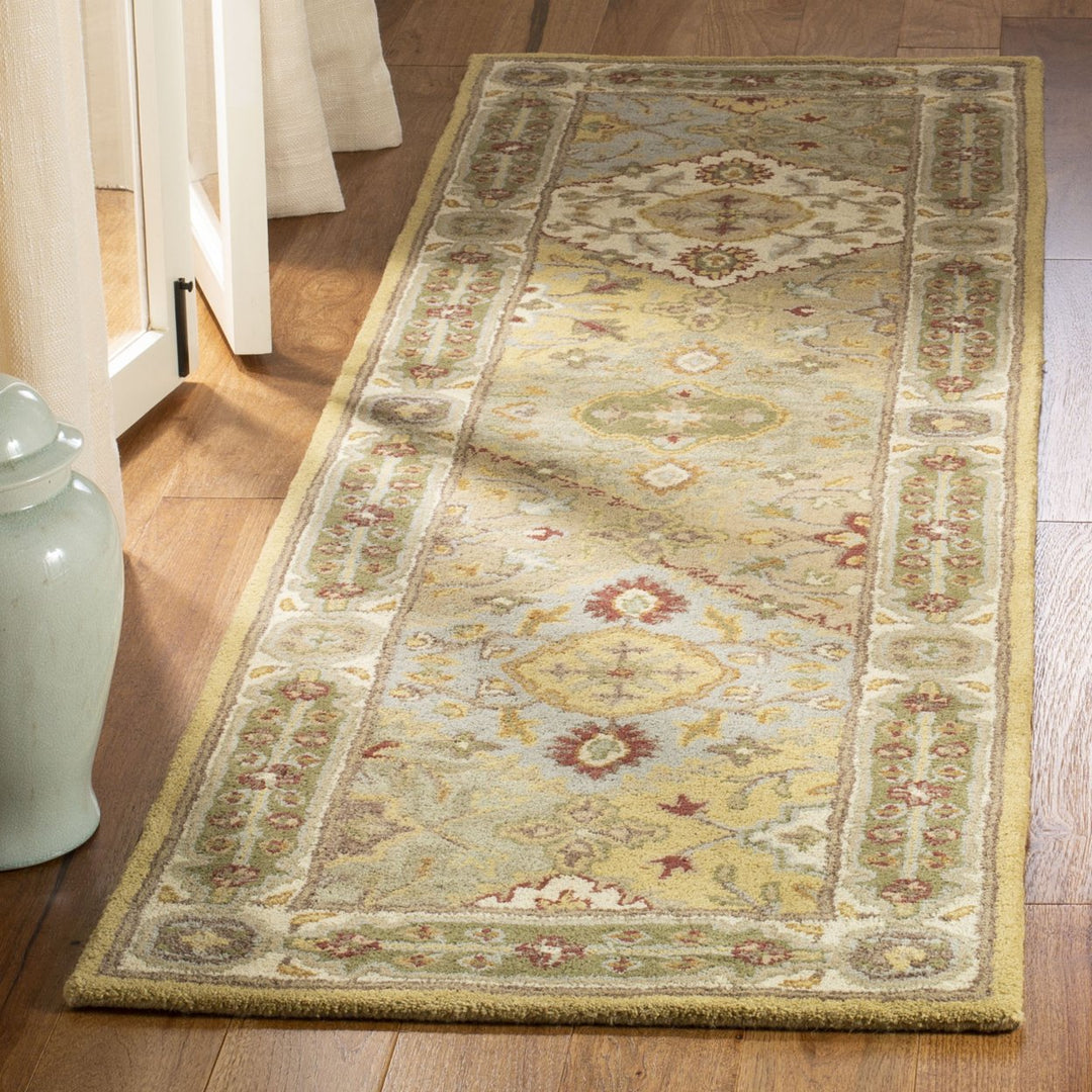 SAFAVIEH Heritage HG512C Handmade Multi / Ivory Rug Image 3