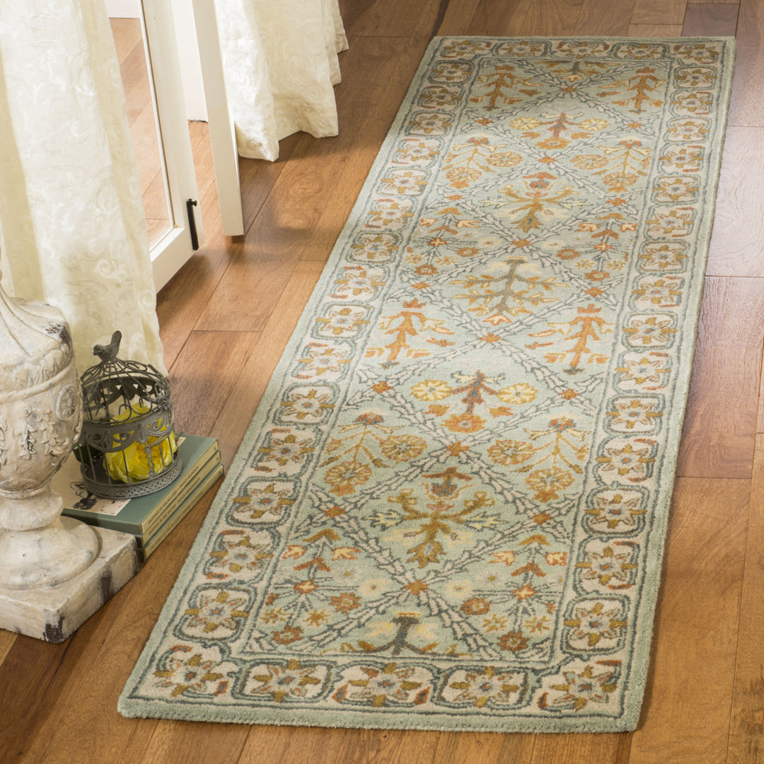 SAFAVIEH Heritage HG738A Handmade Cream / Blue Rug Image 3