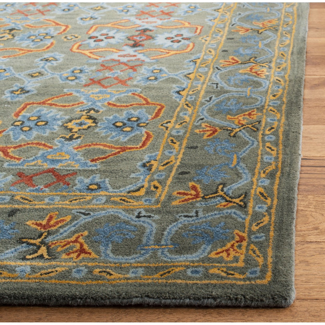 SAFAVIEH Heritage HG741W Handmade Sage / Blue Rug Image 7