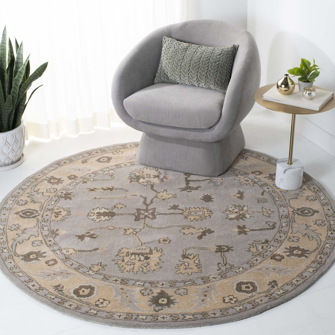 SAFAVIEH Heritage HG865A Handmade Beige / Grey Rug Image 8