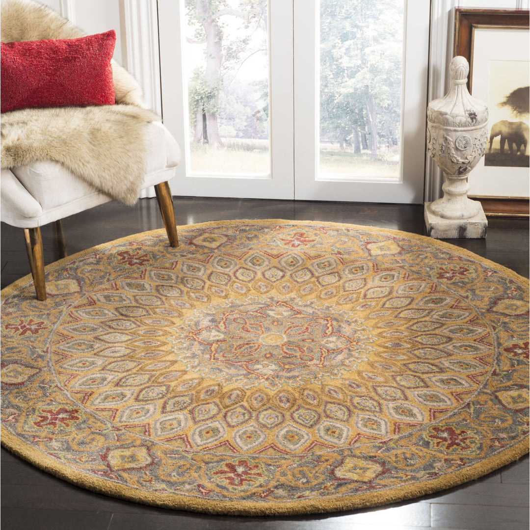 SAFAVIEH Heritage HG914A Handmade Light Brown / Grey Rug Image 2