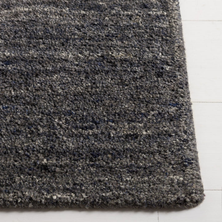 SAFAVIEH Himalaya Collection HIM413H Handmade Grey Rug Image 3