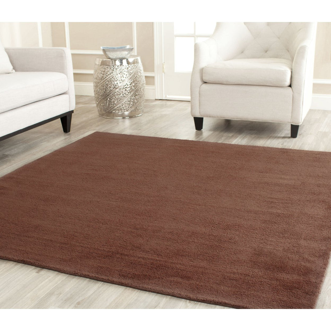 SAFAVIEH Himalaya Collection HIM610F Handmade Brown Rug Image 2