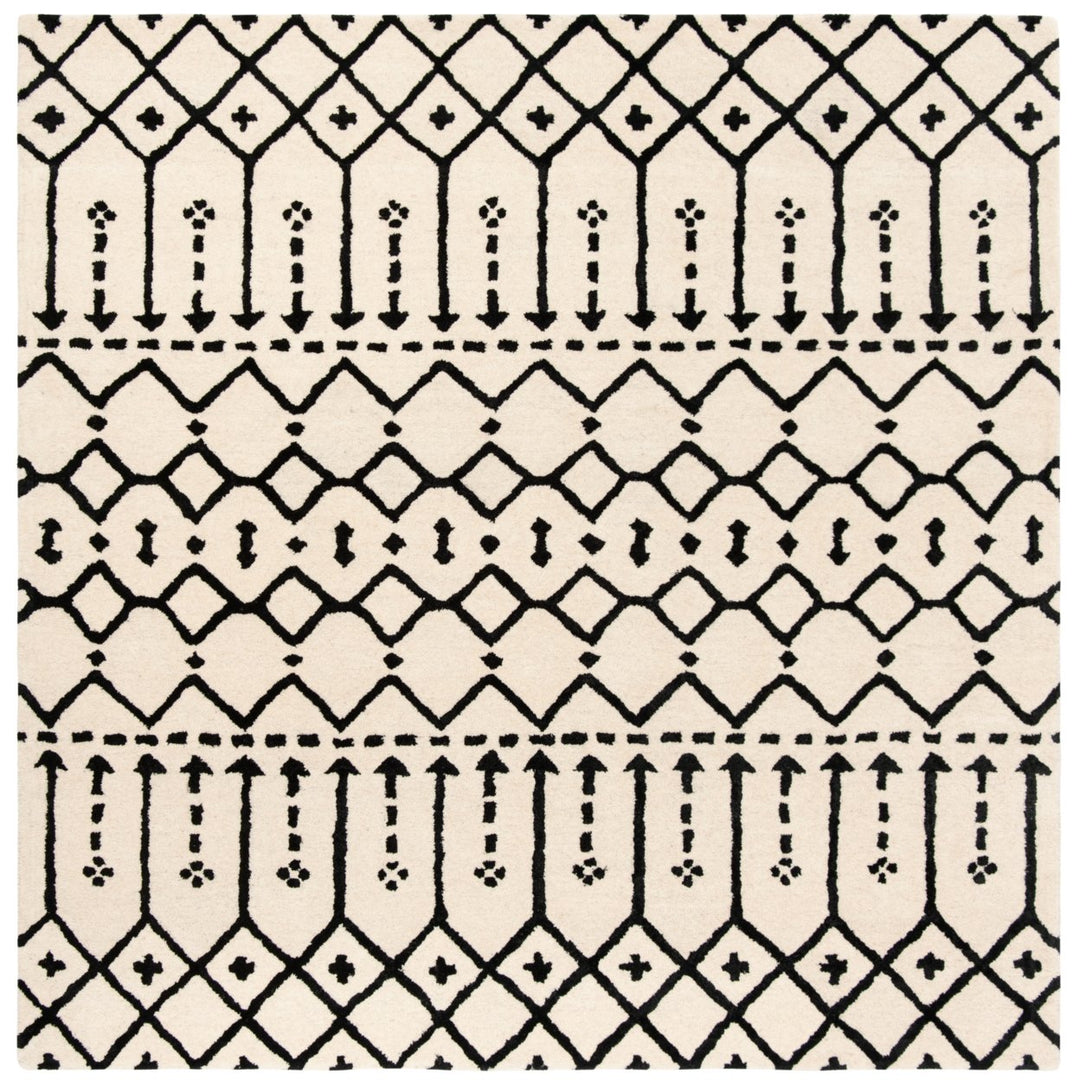 SAFAVIEH Himalaya HIM903A Handmade Ivory / Black Rug Image 1