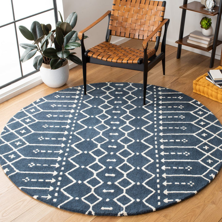 SAFAVIEH Himalaya HIM903M Handmade Navy / Ivory Rug Image 2