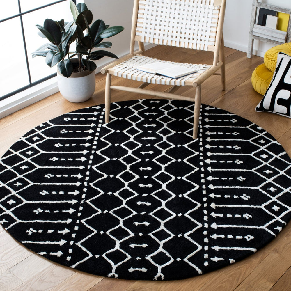 SAFAVIEH Himalaya HIM903Z Handmade Black / Ivory Rug Image 2